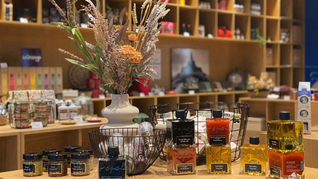 P R E D A N É │Obchod s francúzskymi delikatesami v centre Nivy