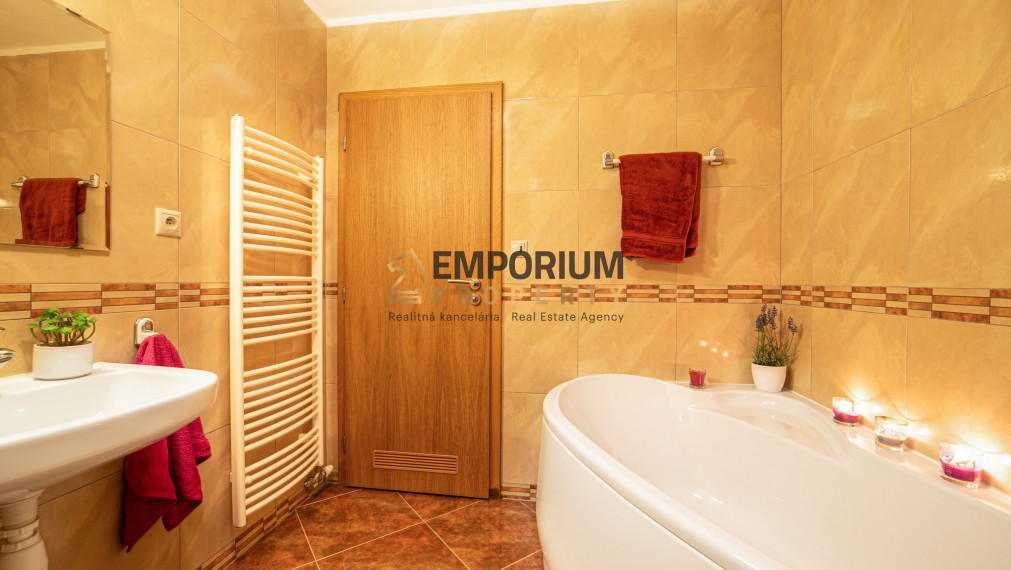 P R E N Á  J O M │ 2i apartmán v Novej Lesnej s výhľadom na Tatry