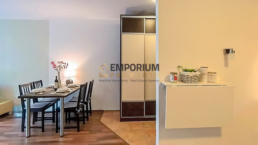P R E N Á  J O M │ 2i apartmán na Táloch s výhľadom na Chopok