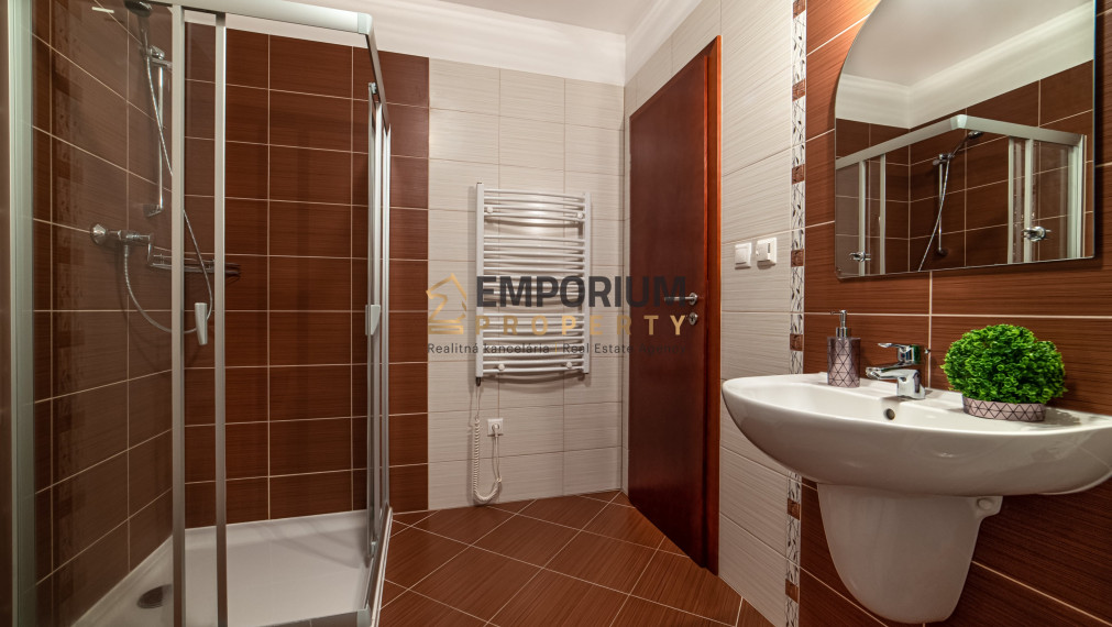 P R E N Á  J O M │ 2i apartmán na Táloch s výhľadom na Chopok