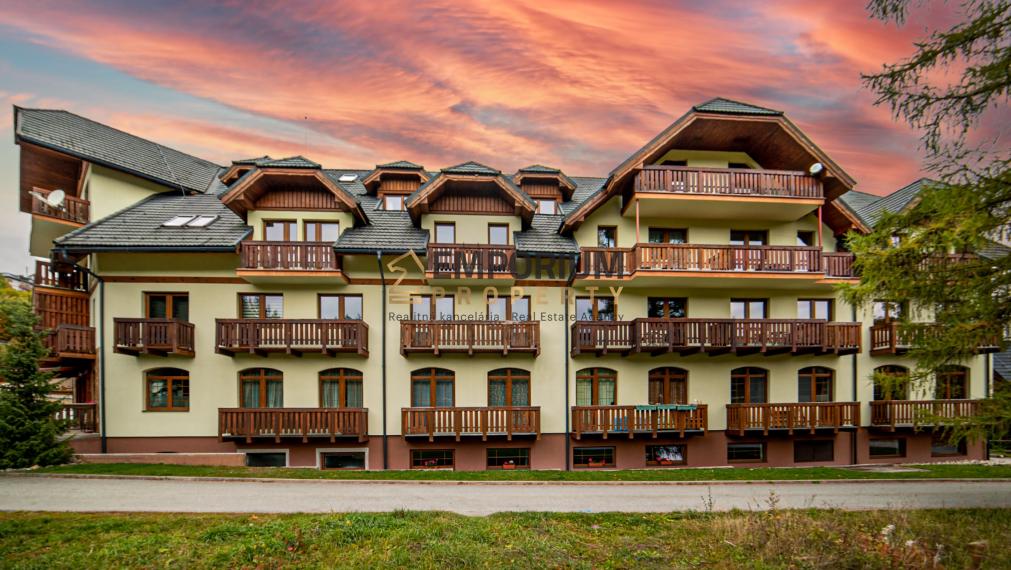 P R E N Á  J O M │ 2i priestranný mezonet pod zjazdovkou v PARK SNOW DONOVALY│3 D