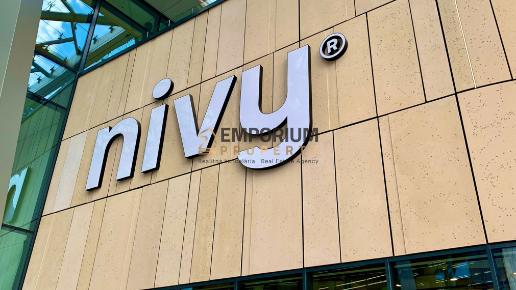 P R E D A N É │Obchod s francúzskymi delikatesami v centre Nivy