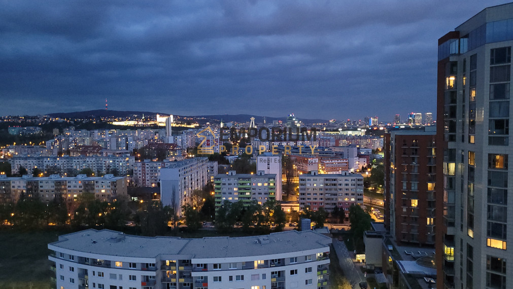 P R E N Á J O M │2i byt s prémiovým výhľadom