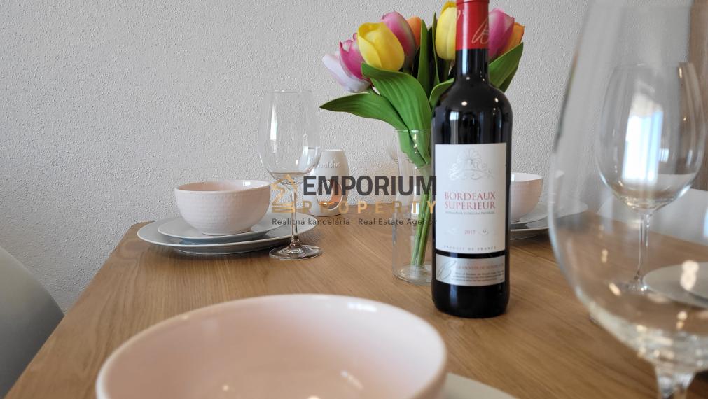 P R E N Á J O M │2i byt s prémiovým výhľadom