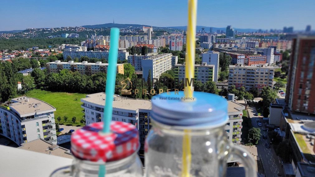 P R E N Á J O M │2i byt s prémiovým výhľadom