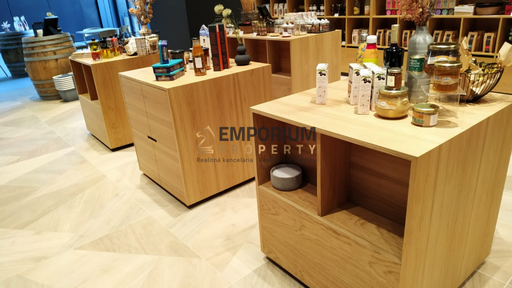 P R E D A N É │Obchod s francúzskymi delikatesami v centre Nivy