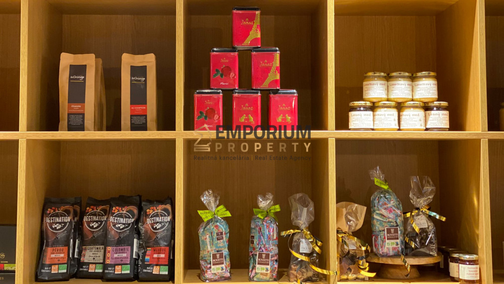 P R E D A N É │Obchod s francúzskymi delikatesami v centre Nivy