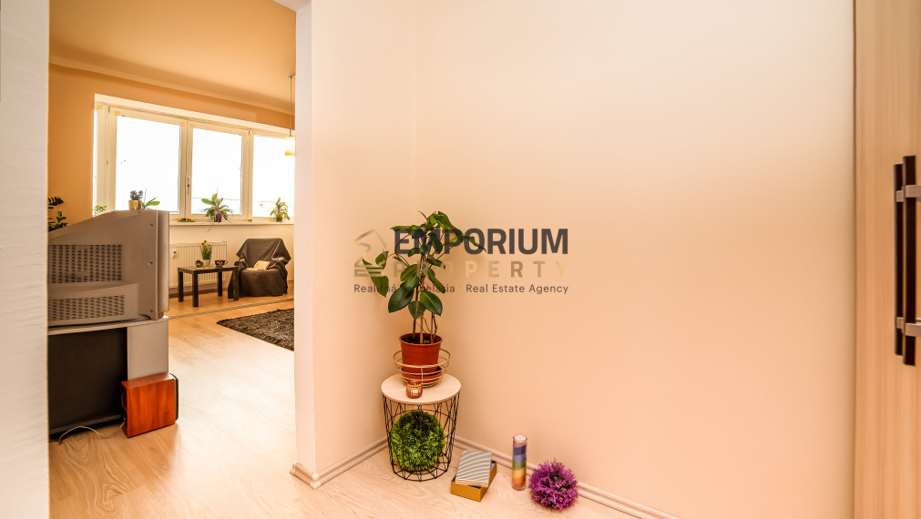 P R E D A N É │1,5i byt vo Vrakuni s klimatizáciou a výhľadom na Kamzík