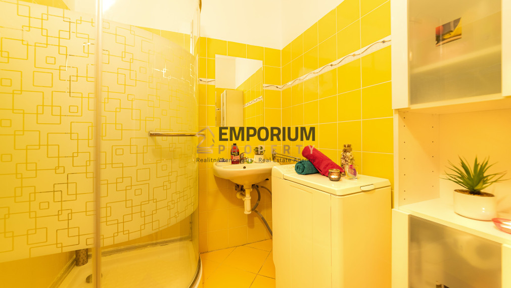 P R E D A N É │1,5i byt vo Vrakuni s klimatizáciou a výhľadom na Kamzík