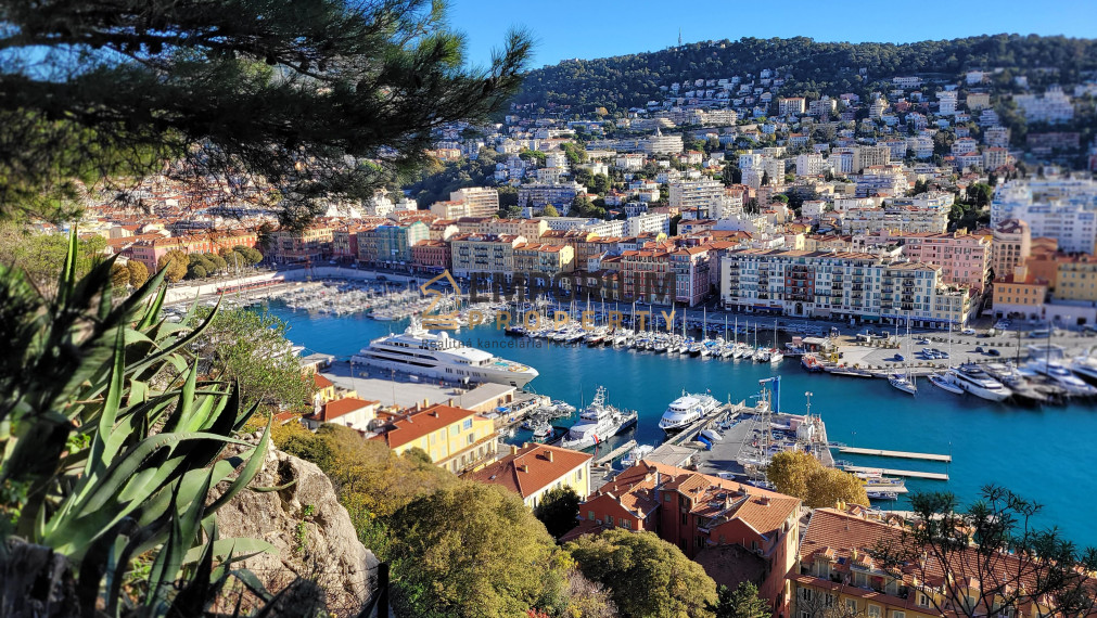 P R E D A J │1,5i byt na golfovom ihrisku s bazénom│Francúzska riviéra│Cannes