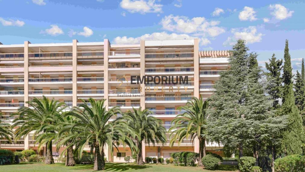 P R E D A J │1,5i byt na golfovom ihrisku s bazénom│Francúzska riviéra│Cannes