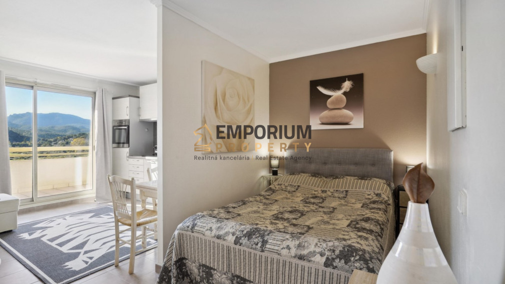 P R E D A J │1,5i byt na golfovom ihrisku s bazénom│Francúzska riviéra│Cannes