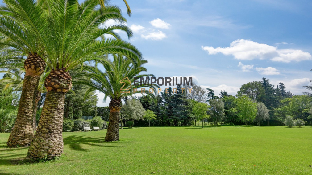 P R E D A J │1,5i byt na golfovom ihrisku s bazénom│Francúzska riviéra│Cannes