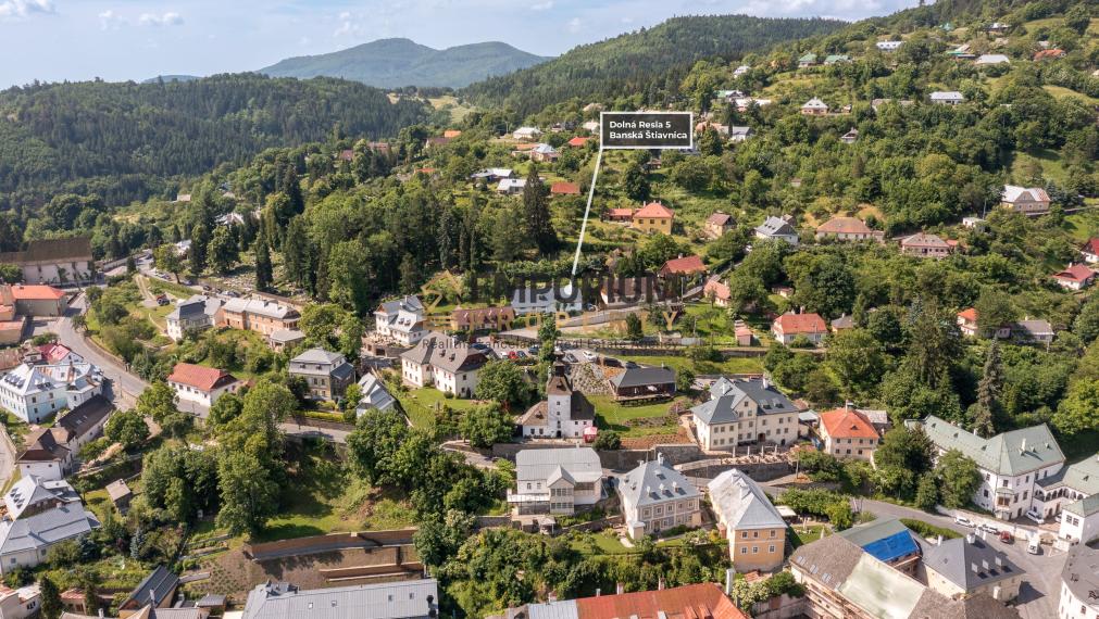 P R E N Á J O M │Priestranná rázovitá chalupa prevoňaná tradíciou v centre B. Štiavnice│3 D