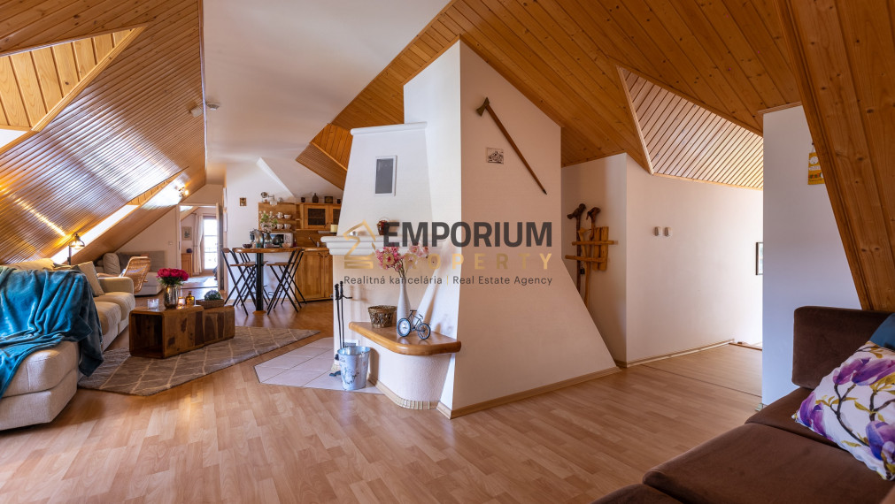 P R E N Á J O M │Priestranná rázovitá chalupa prevoňaná tradíciou v centre B. Štiavnice│3 D