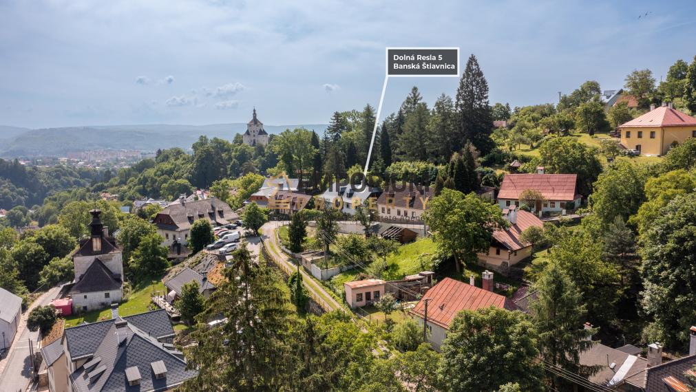 P R E N Á J O M │Priestranná rázovitá chalupa prevoňaná tradíciou v centre B. Štiavnice│3 D