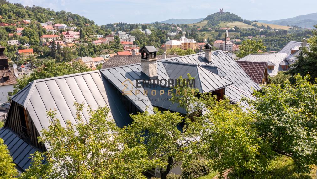 P R E N Á J O M │Priestranná rázovitá chalupa prevoňaná tradíciou v centre B. Štiavnice│3 D