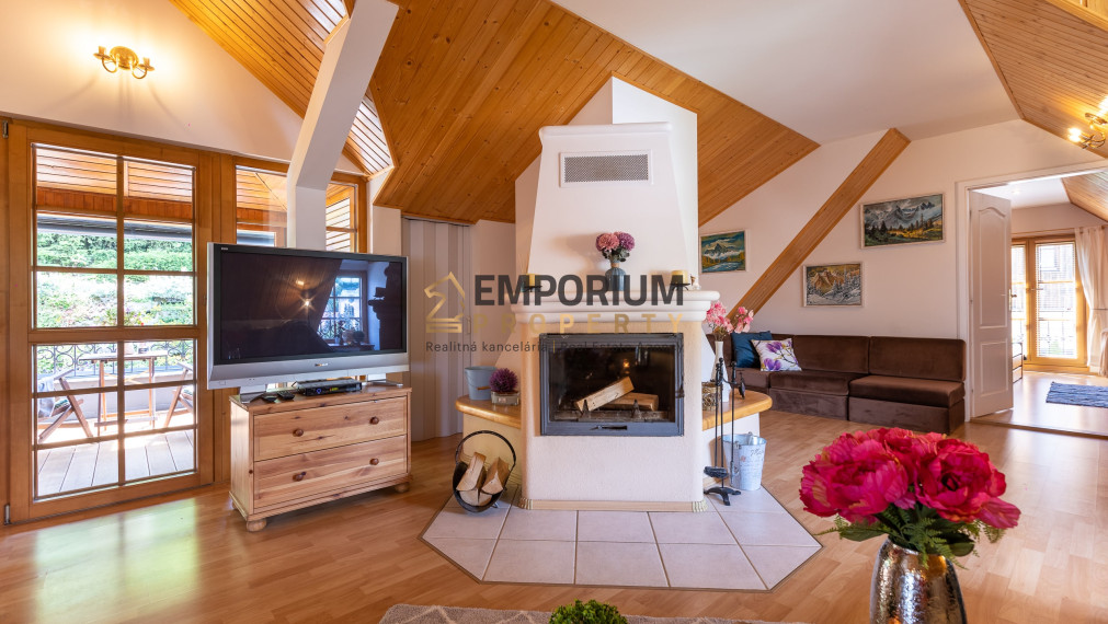 P R E N Á J O M │Priestranná rázovitá chalupa prevoňaná tradíciou v centre B. Štiavnice│3 D