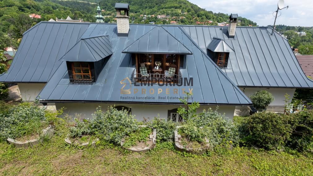 P R E N Á J O M │Priestranná rázovitá chalupa prevoňaná tradíciou v centre B. Štiavnice│3 D