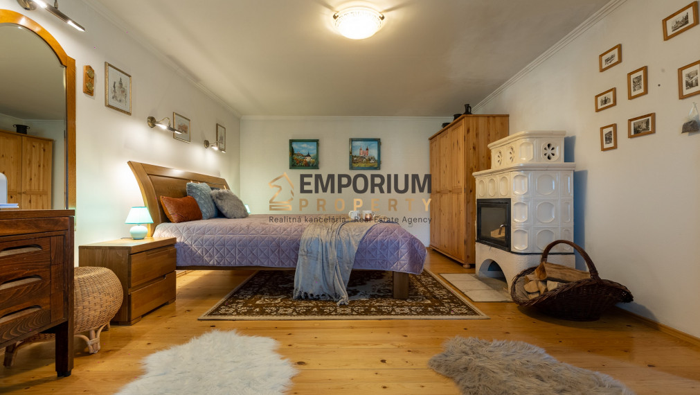 P R E N Á J O M │Priestranná rázovitá chalupa prevoňaná tradíciou v centre B. Štiavnice│3 D