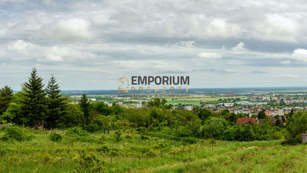 K Ú P A │Hľadáme "áčkový" stavebný pozemok na úpätí Karpát