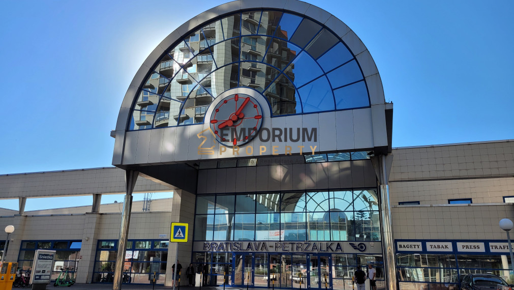 P R E N A J A T É │Vnútorné komfortné garážové státie MATADORKA