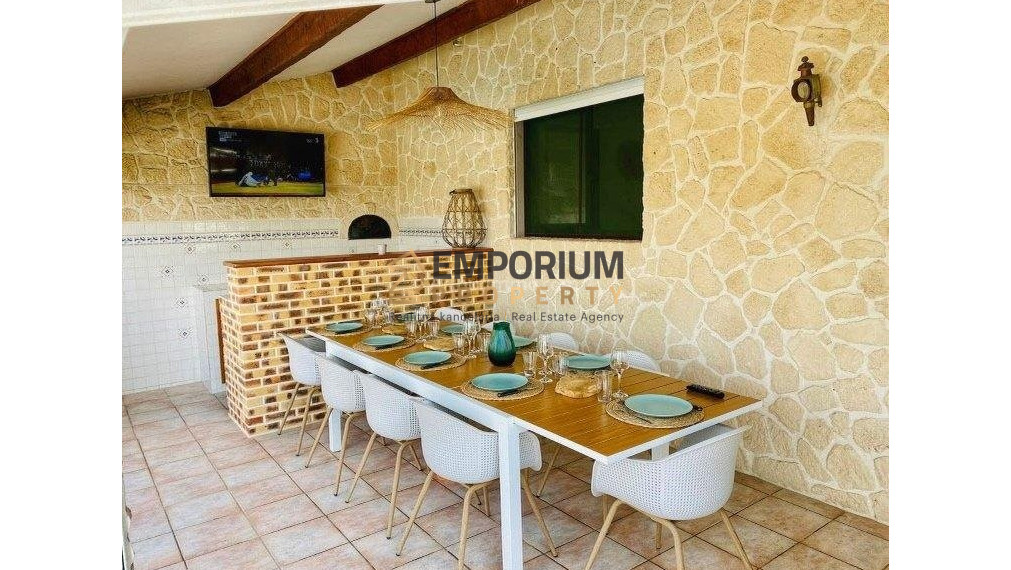 P R E D A J │5i RD na kopci s bazénom a výhľadom│Francúzska riviéra│Fréjus