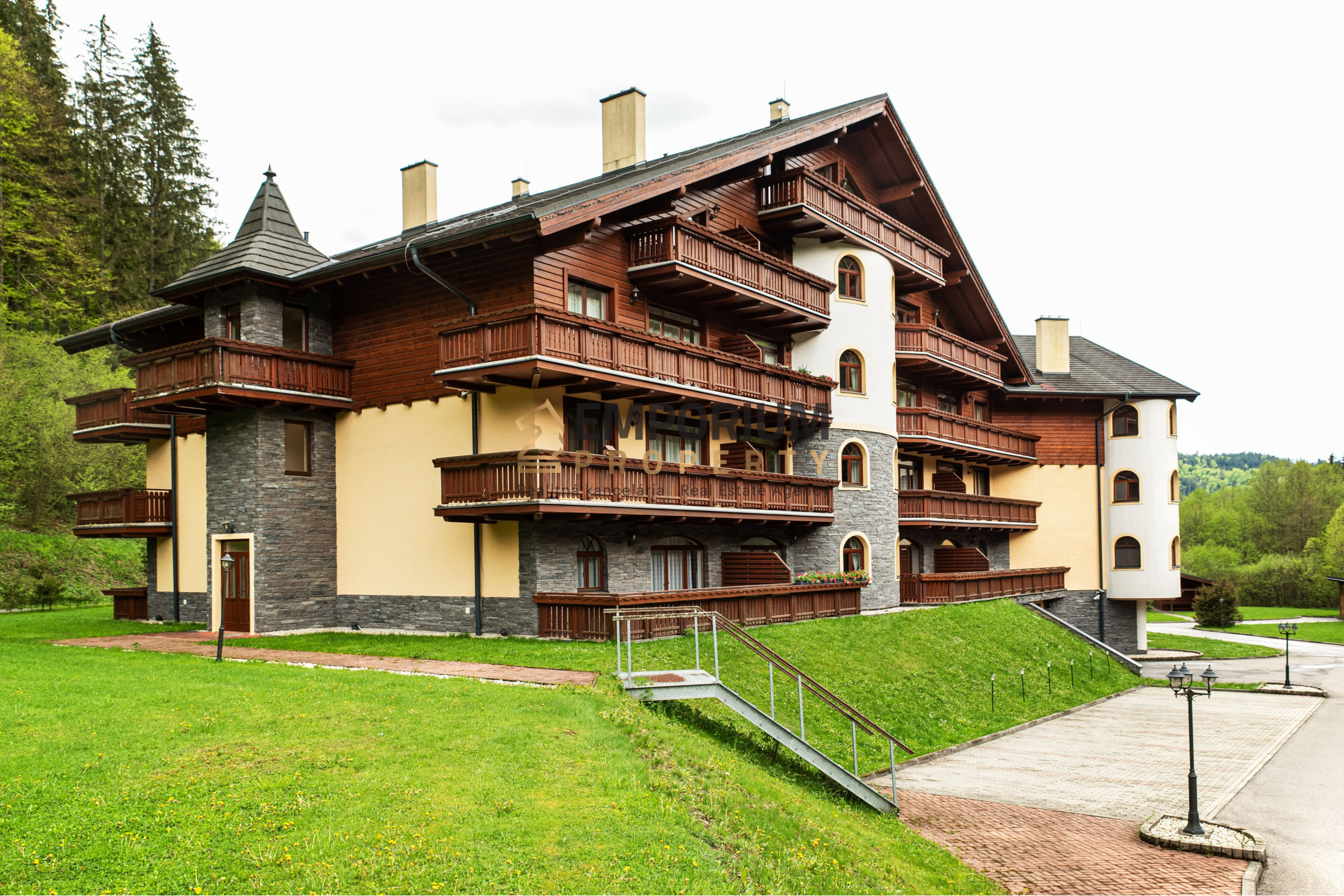 P R E N Á J O M │ 2i apartmán na Táloch s výhľadom na Chopok